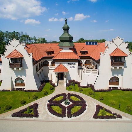 Hotel Kasztel Rzezawa ภายนอก รูปภาพ