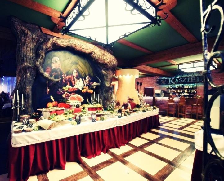 Hotel Kasztel Rzezawa ภายนอก รูปภาพ